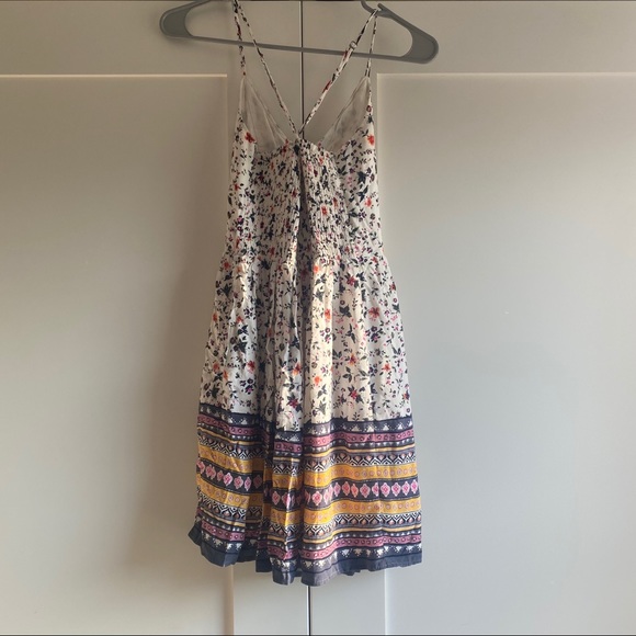 Floral Aztec Patterned Dress - Picture 3 of 4